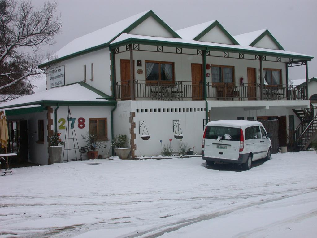 Bed and Breakfast 278 On Main Clarens Esterno foto