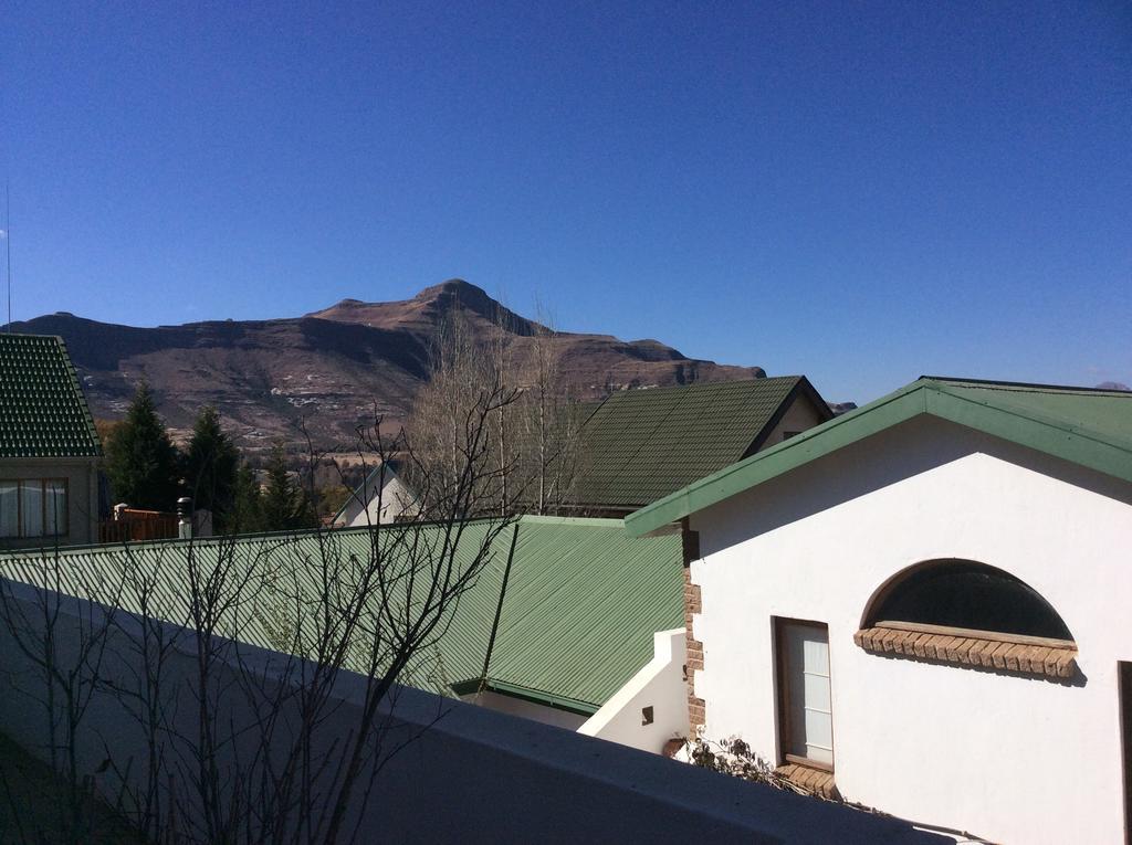 Bed and Breakfast 278 On Main Clarens Esterno foto